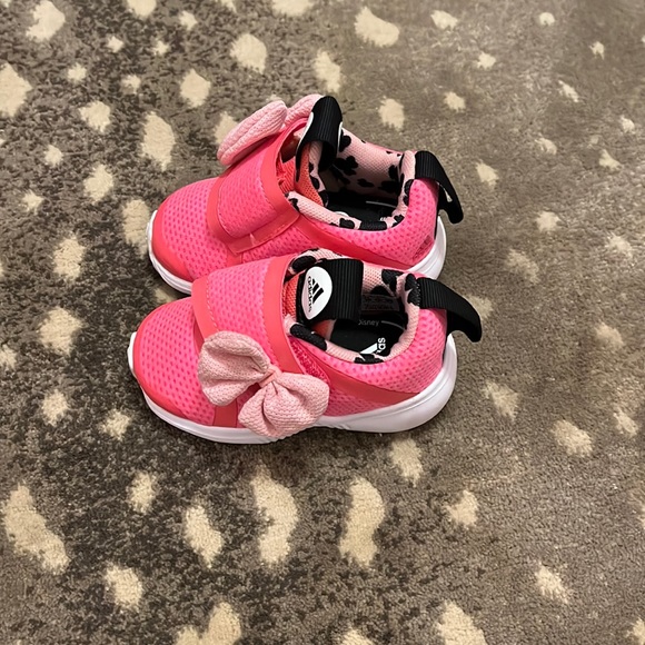 adidas Other - Girls Toddler Adidas sneakers size 4